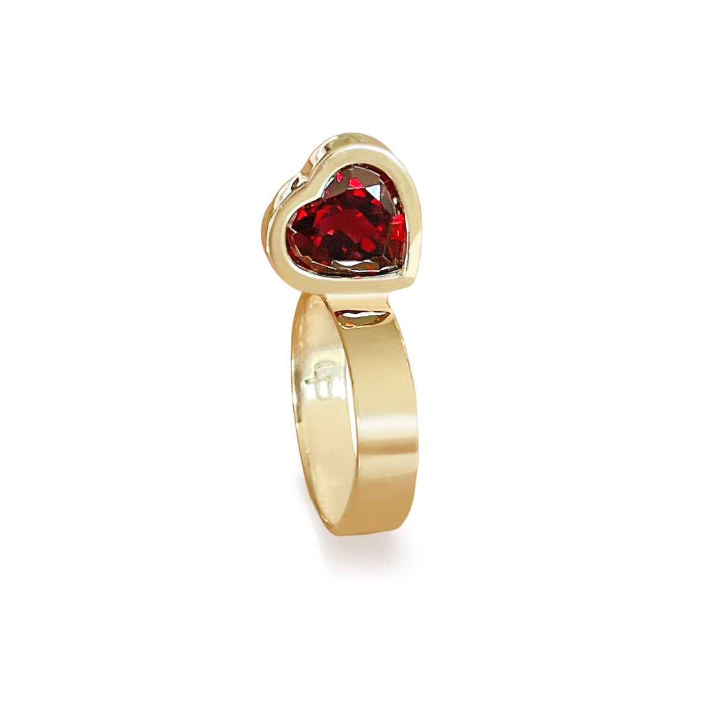 Perched Setting Ring with Heart Cut Stone in Yellow Gold with Garnet